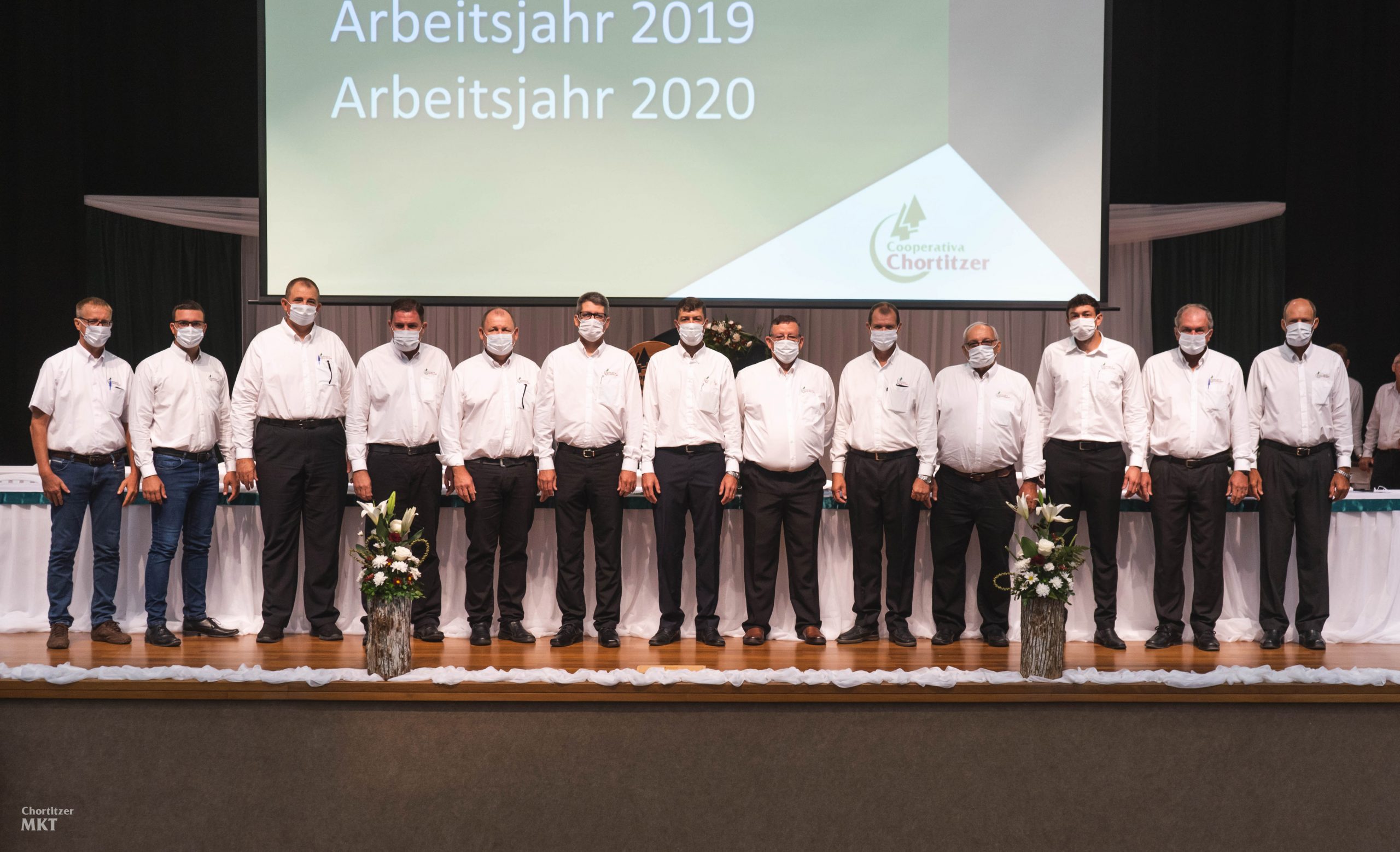 Chortitzer members elect new authorities